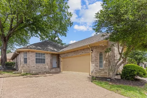 Exterior - 1501 Milla Ct, Euless, TX 76039 photo 2 of 7