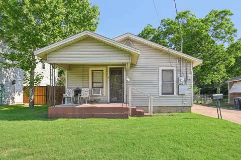 2509 Bird St, Fort Worth, TX 76111