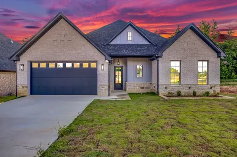 2014 Locklear Ln, Tyler, TX 75703