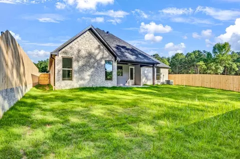 Exterior - 2010 Locklear Ln, Tyler, TX 75703 photo 5 of 5