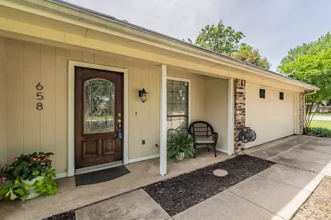 658 Windcrest Dr, Keller, TX 76248 photo 3