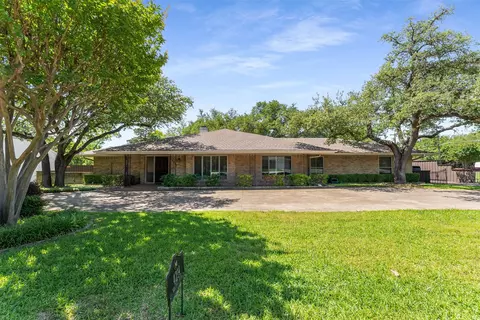 4214 Walnut Hill Ln, Dallas, TX 75229