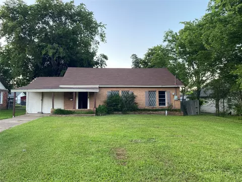 413 E High St, Wills Point, TX 75169