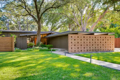 5848 Colhurst St, Dallas, TX 75230