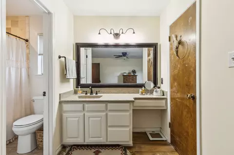 Bath - 325 Apache Trl, Keller, TX 76248 photo 1 of 3