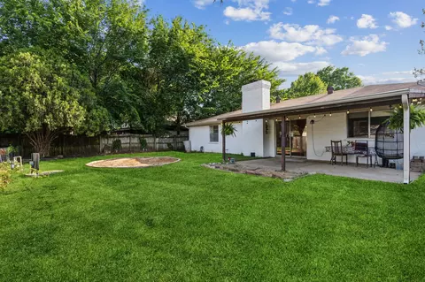 Exterior - 325 Apache Trl, Keller, TX 76248 photo 4 of 6