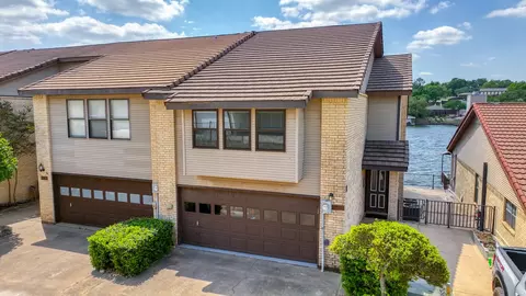 5122 La Vista Ct, Granbury, TX 76049