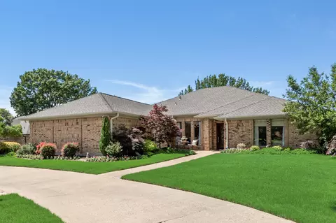 1330 Champions Dr, Rockwall, TX 75087