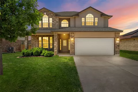 11108 Buzzard Gulch Dr, Waco, TX 76708