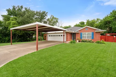 200 Oakview Cir, Mexia, TX 76667