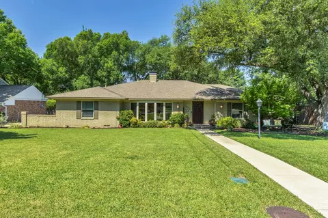 11217 Wonderland Trl, Dallas, TX 75229