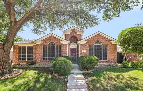 1236 Bedford Ln, Lewisville, TX 75077