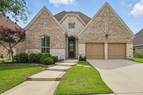 8913 Honeysuckle Dr, Lantana, TX 76226