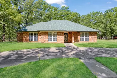 607 Dogwood Cir, Powderly, TX 75473