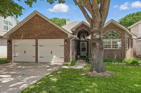 2308 Grandview Dr, Flower Mound, TX 75028