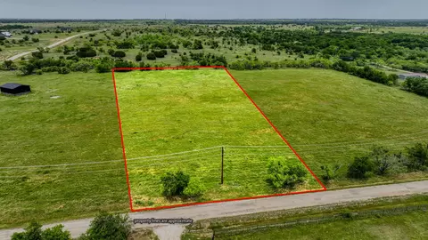 914 Old Oran Rd, Perrin, TX 76082