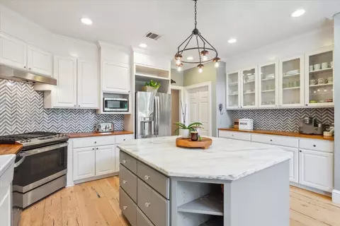 Kitchen - 1345 Stillwater Rd, Waco, TX 76708 photo 3 of 3