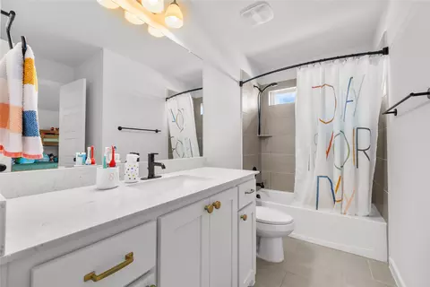 Bath - 3536 E Cheney Ave, Celina, TX 75009 photo 3 of 3