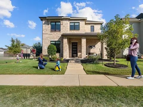 Exterior - 3536 E Cheney Ave, Celina, TX 75009 photo 3 of 4