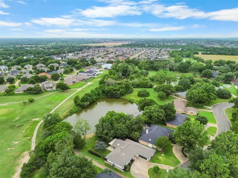 View/Area - 5305 Links Dr, Waco, TX 76708 photo 2 of 4