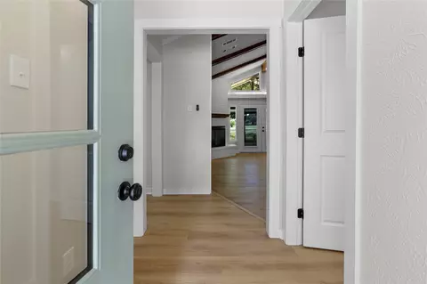 Entry Way - 5305 Links Dr, Waco, TX 76708 photo 1 of 1