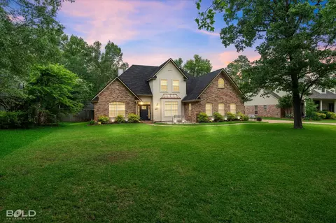 4013 Wisteria Ln, Benton, LA 71006