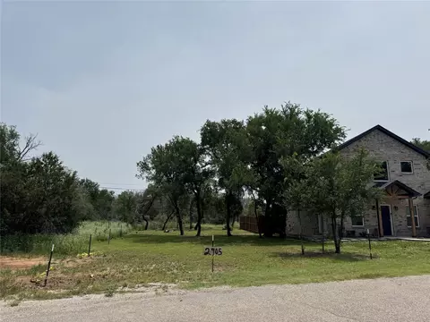 2905 Mistletoe St, Granbury, TX 76048