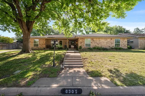 6305 Radstock Ave, Fort Worth, TX 76133
