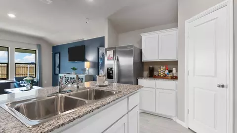 509 Marsh St, Cleburne, TX 76033 photo 6