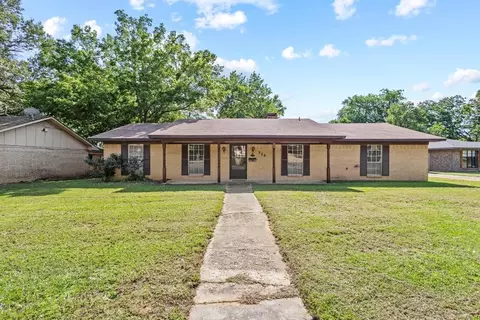 930 28th St SE, Paris, TX 75460