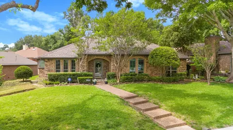 3233 Maverick Dr, Plano, TX 75074