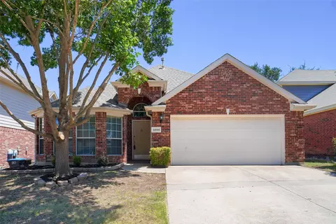 5000 Coral Creek Dr, Fort Worth, TX 76135