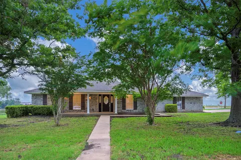 316 E Short St, Leonard, TX 75452