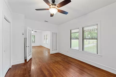 Living - 306 N Bordon St, Lorena, TX 76655 photo 2 of 3