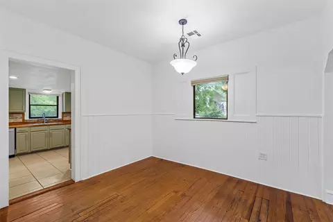Dining - 306 N Bordon St, Lorena, TX 76655 photo 1 of 1
