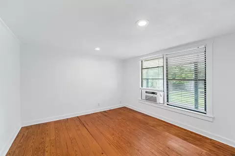 Bedroom - 306 N Bordon St, Lorena, TX 76655 photo 4 of 5