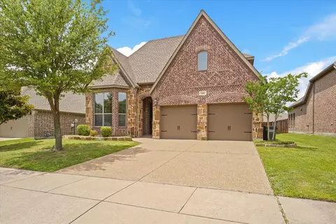 416 Fairway Bluff Dr, Wylie, TX 75098