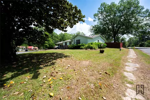 Exterior - 440 Pine St, Minden, LA 71055 photo 3 of 6