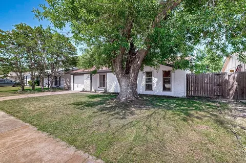 335 S 1st St, Wylie, TX 75098