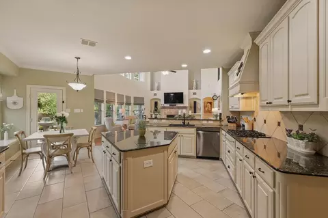 3002 Spring Hill Ln, Highland Village, TX 75077
