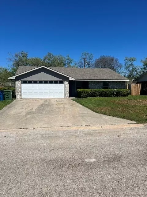 103 David Dr, Sanger, TX 76266