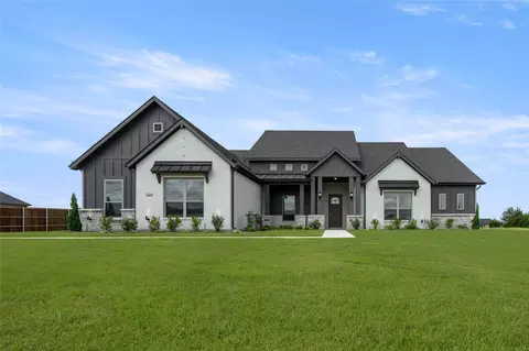 4641 Bonanza Dr, Midlothian, TX 76065