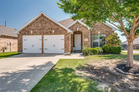 2617 Castle Creek Dr, Little Elm, TX 75068