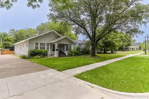 213 University Ave, Waxahachie, TX 75165