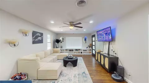 1408 Briarwood Blvd, Arlington, TX 76013