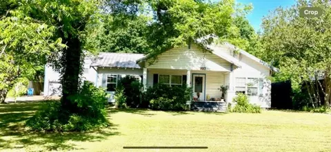 607 N Pearl St, Big Sandy, TX 75755