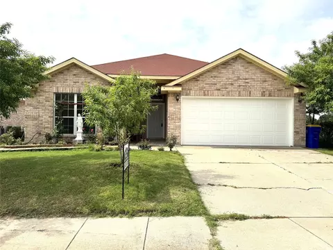 5536 Spring Ridge Dr, Watauga, TX 76137