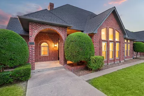 601 Bright Angel Trl, Desoto, TX 75115