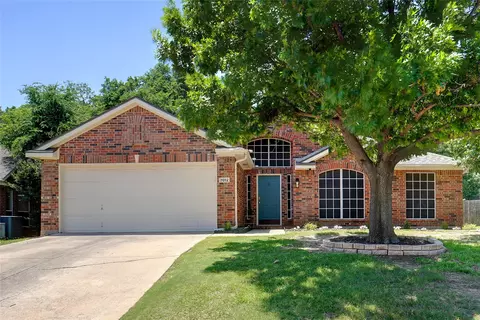 7012 Chaucer Dr, Denton, TX 76210