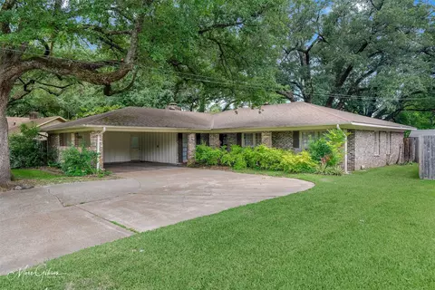 5730 Lovers Ln, Shreveport, LA 71105